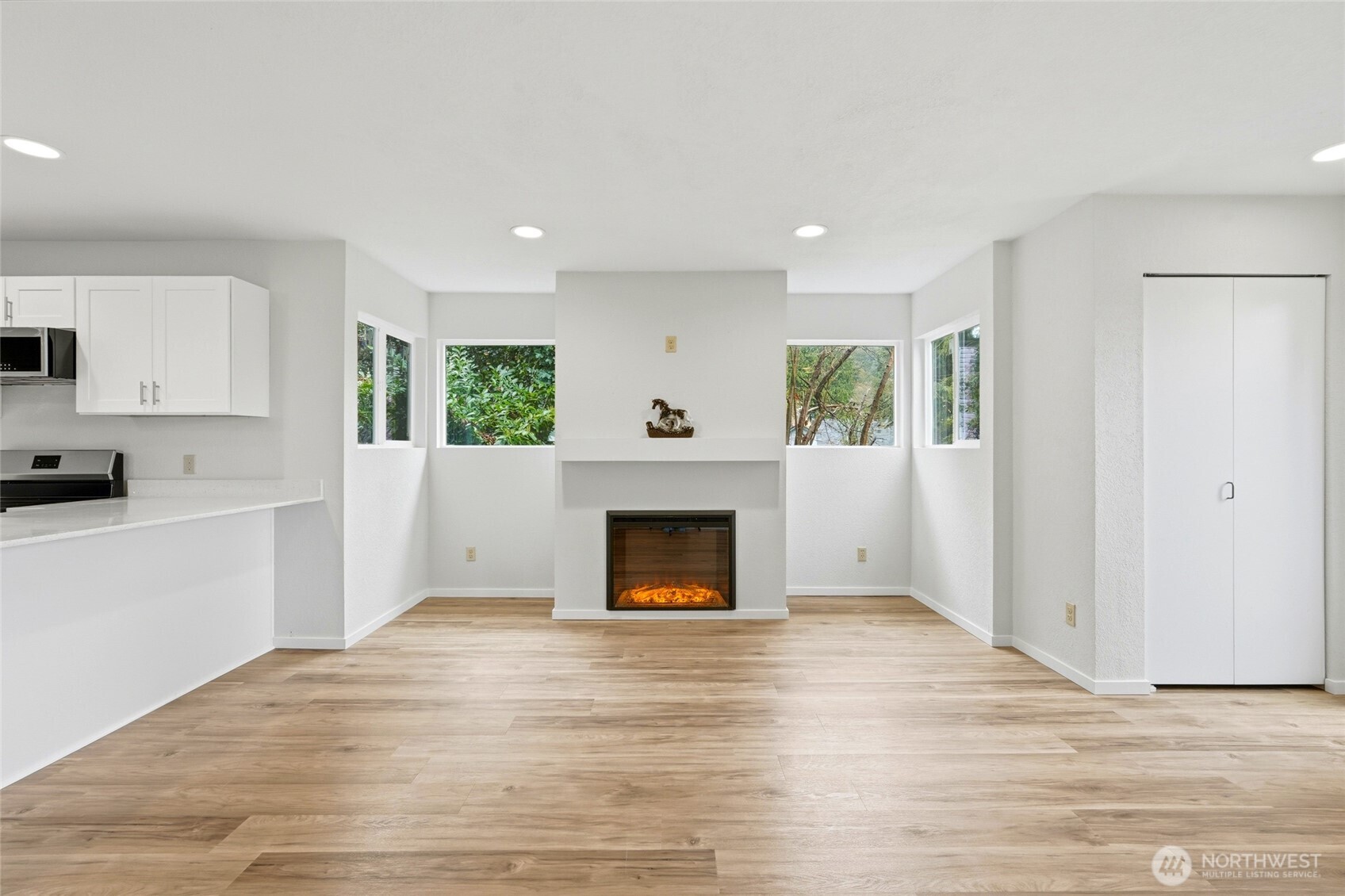 4404 Terrace Drive 8 Property Photo 4