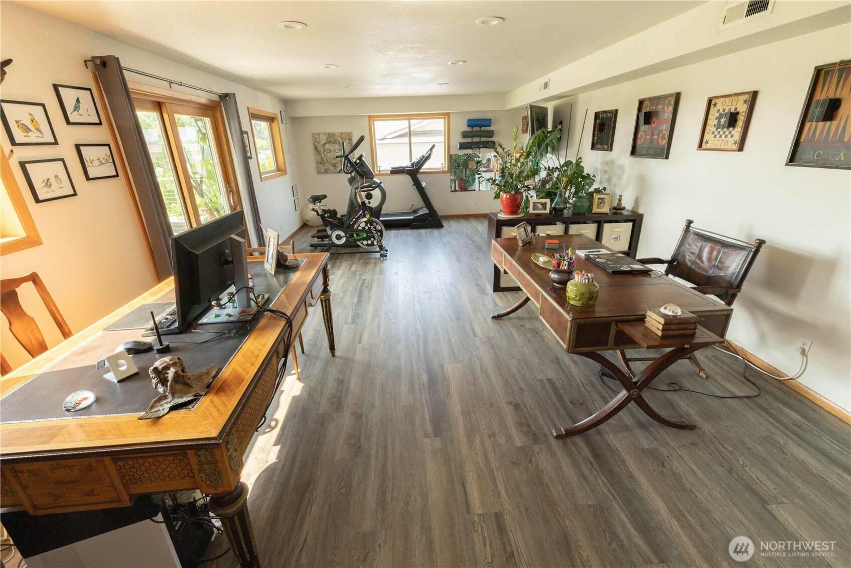2425 Country Club Road Property Photo 24