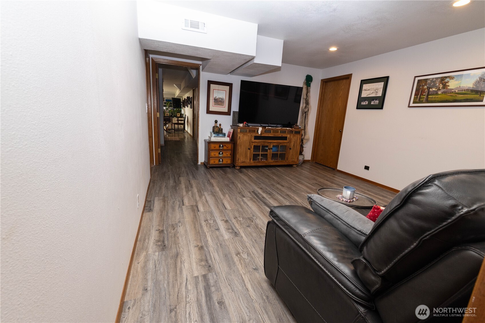 2425 Country Club Road Property Photo 26