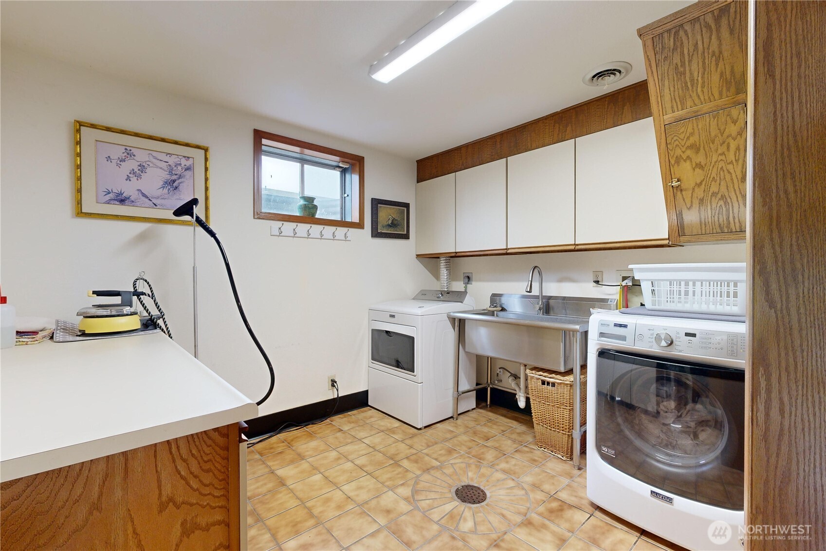 2425 Country Club Road Property Photo 28