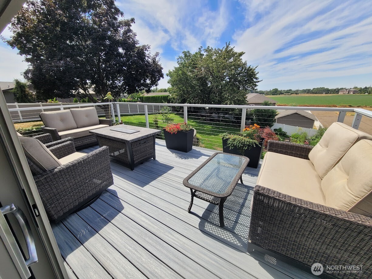 2425 Country Club Road Property Photo 31