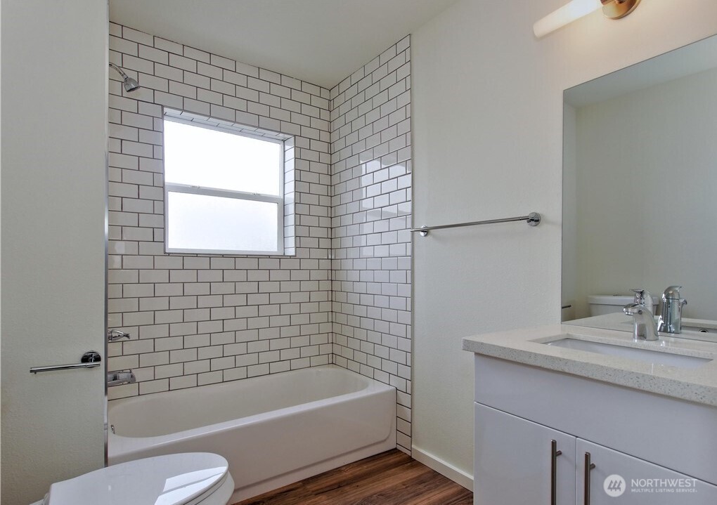 5045 37th Avenue Property Photo 6