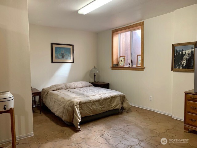 35 Low Ridge Road Property Photo 23