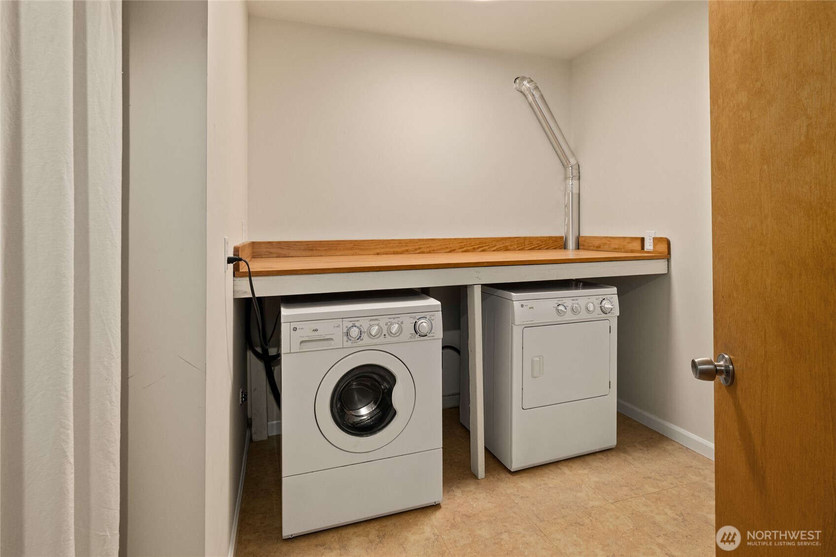 610 Meadow View Drive Property Photo 33