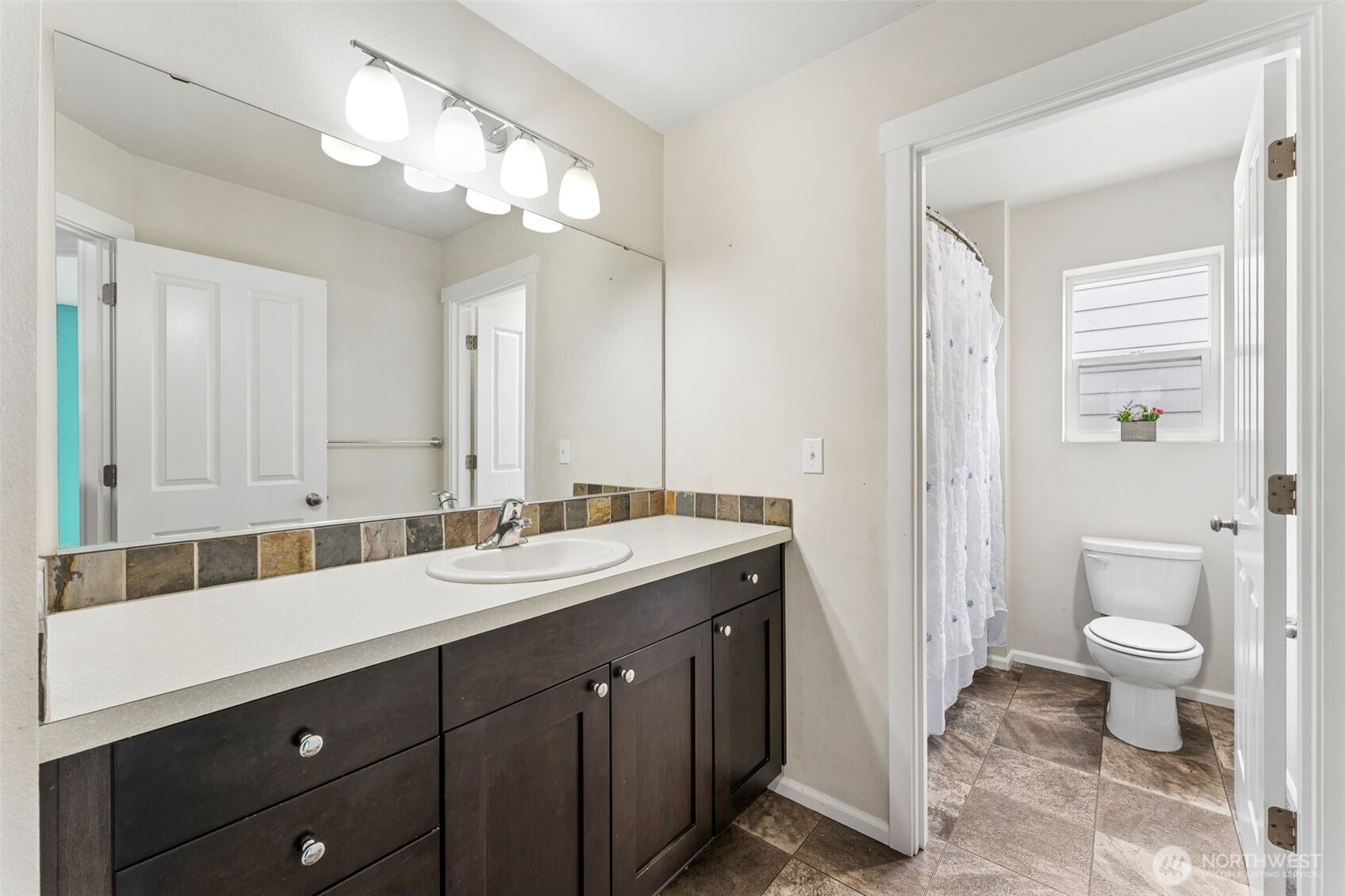 8022 175th Street Ct Property Photo 15