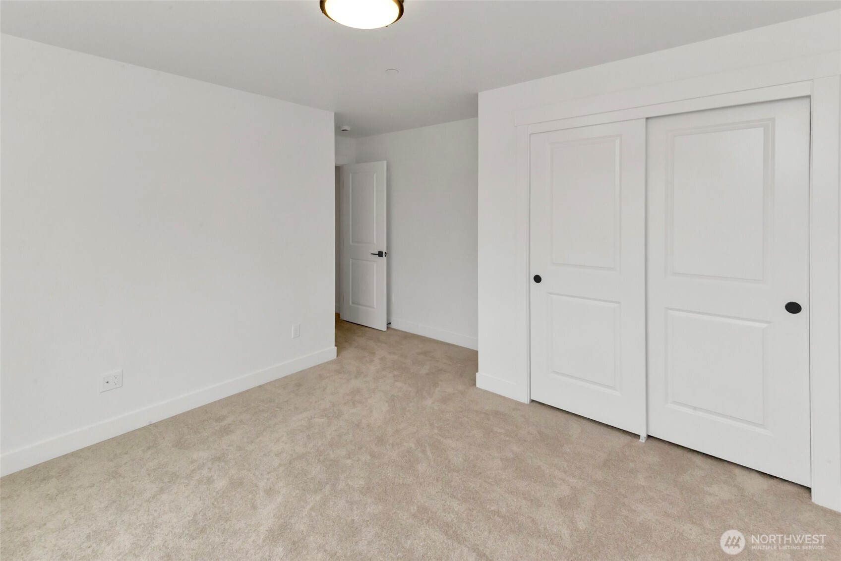 16933 32nd Avenue Property Photo 28