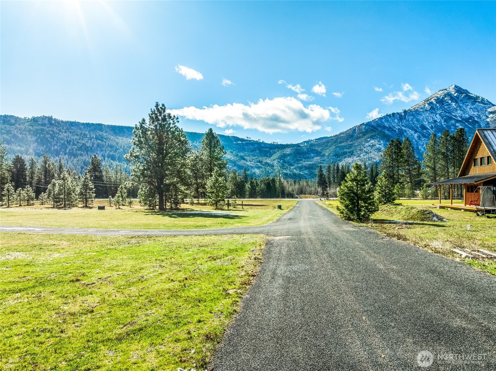7754 E Leavenworth Road Property Photo 12