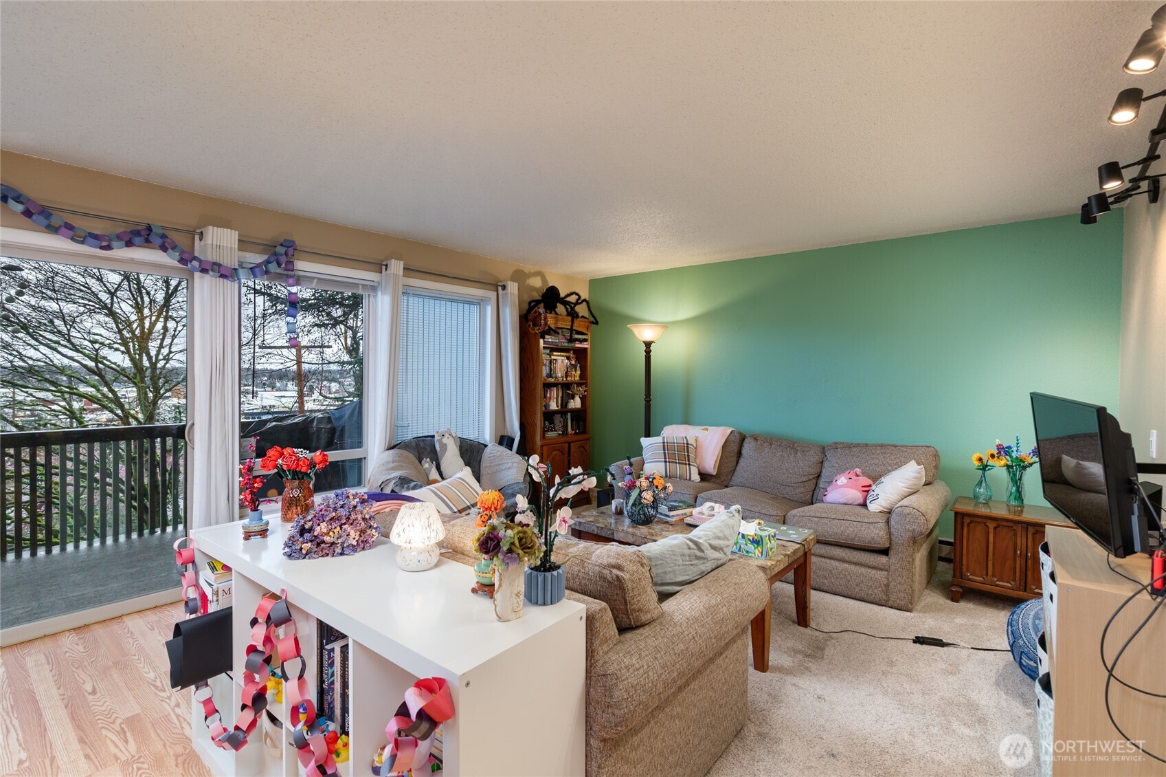 924 N Garden Street 201 Property Photo 5