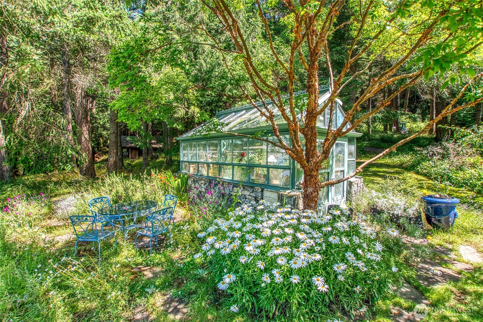 2493253 Property Photo 13