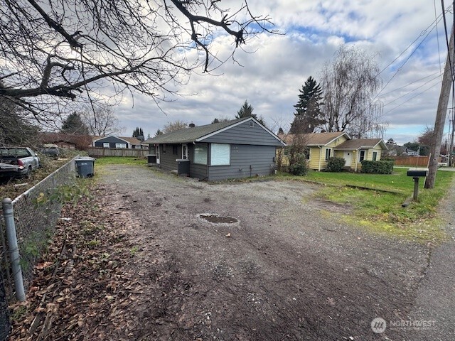 10908 10910 Valley Avenue Property Photo 1