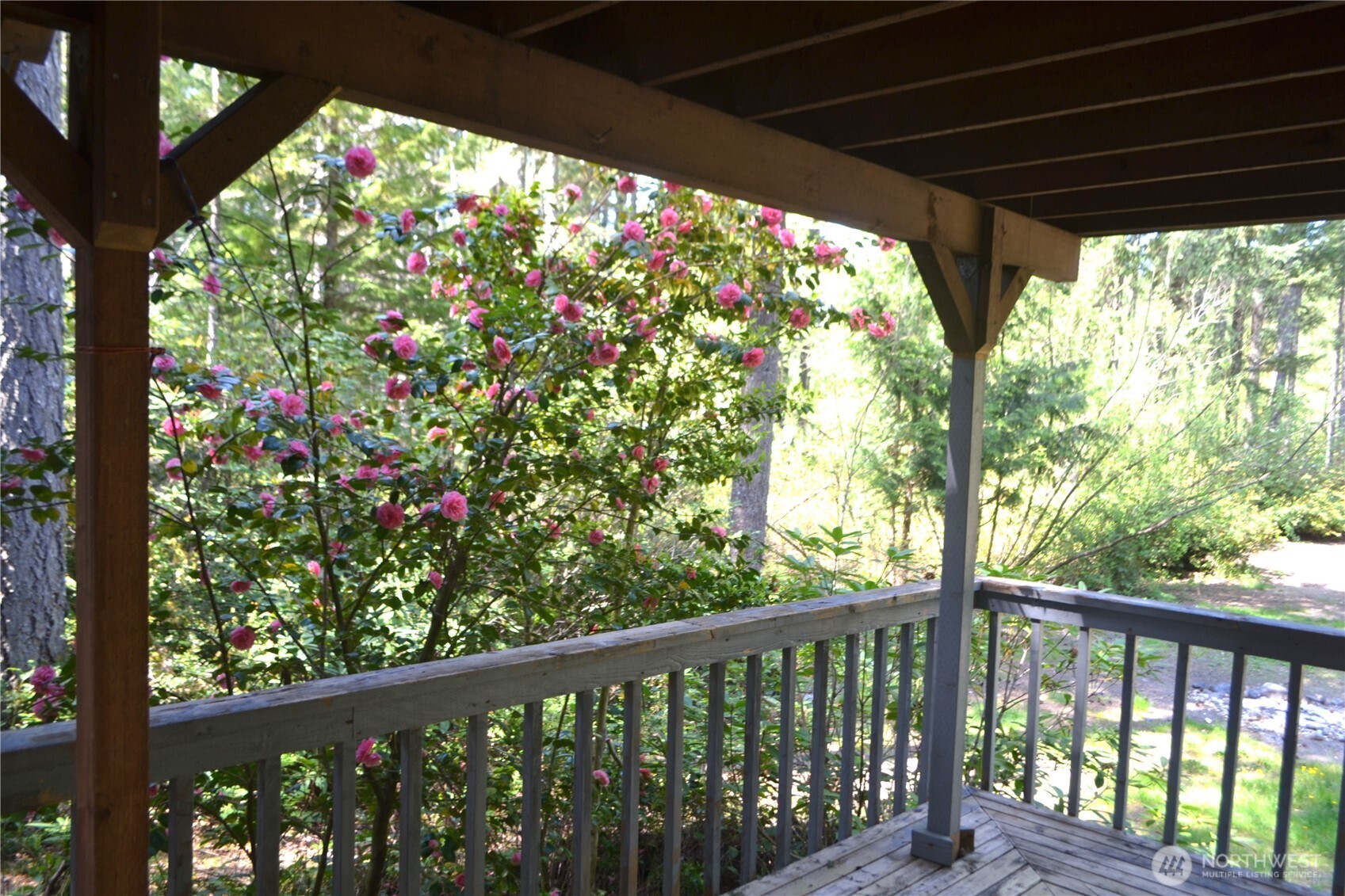 80 NE Collins Drive Property Photo 1
