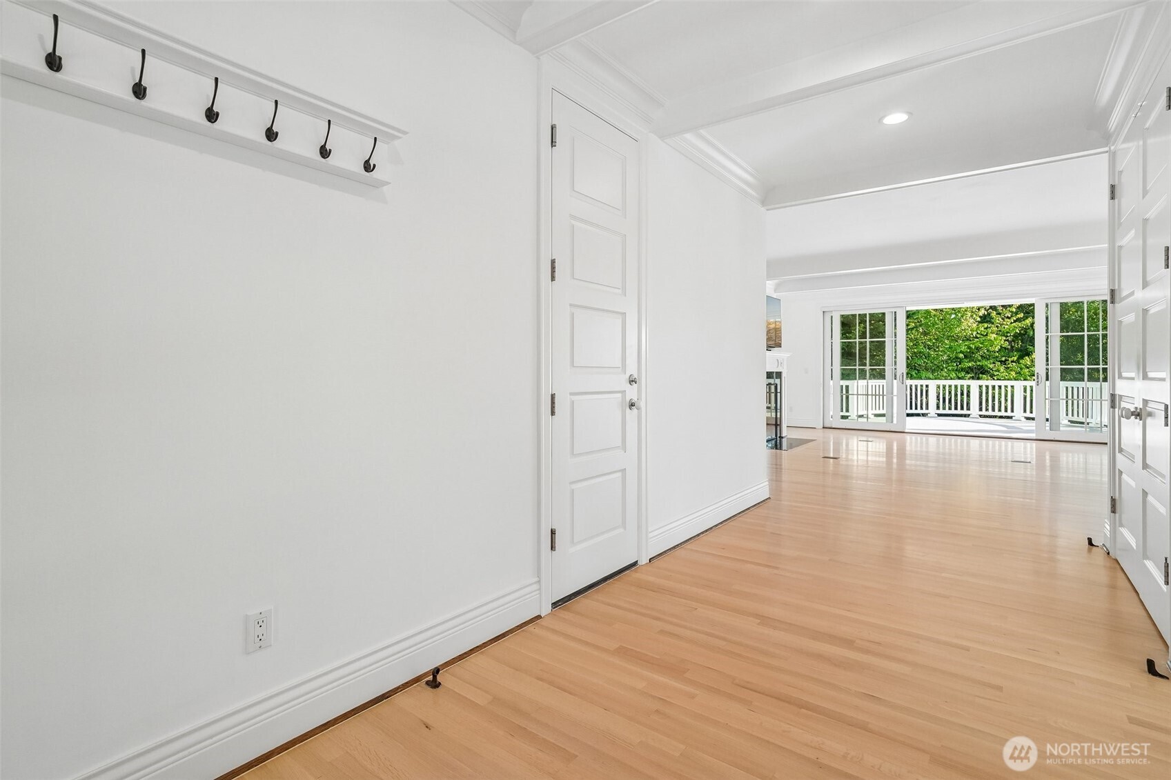 8975 Ne 10th Street Property Photo 2