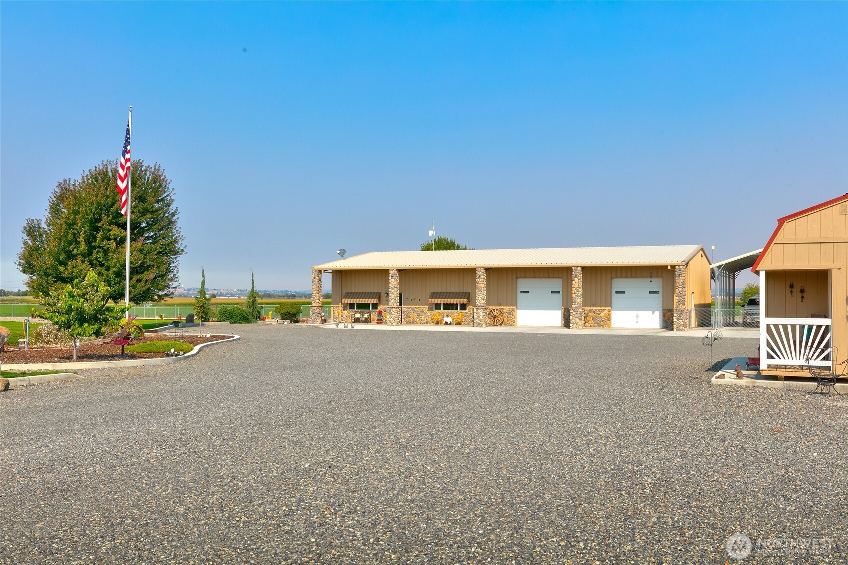 2101 Forsell Road Property Photo 3