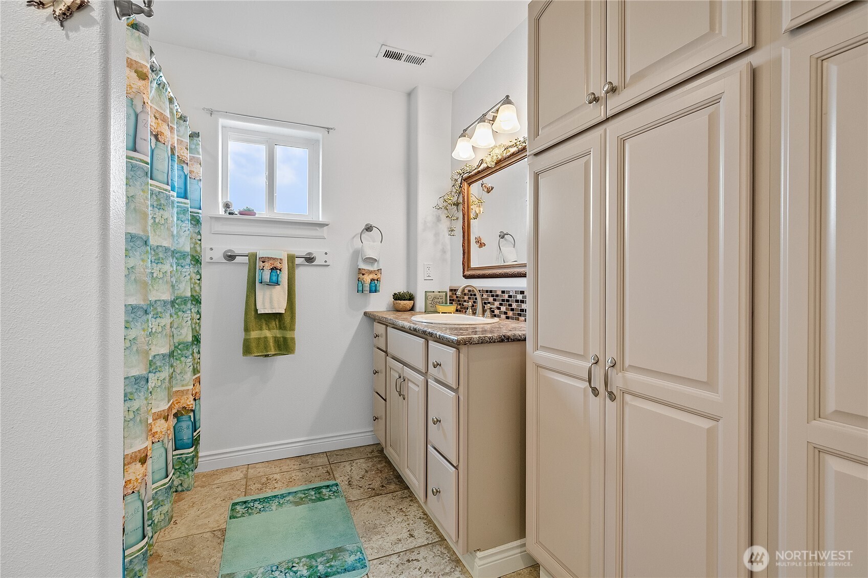 2101 Forsell Road Property Photo 18