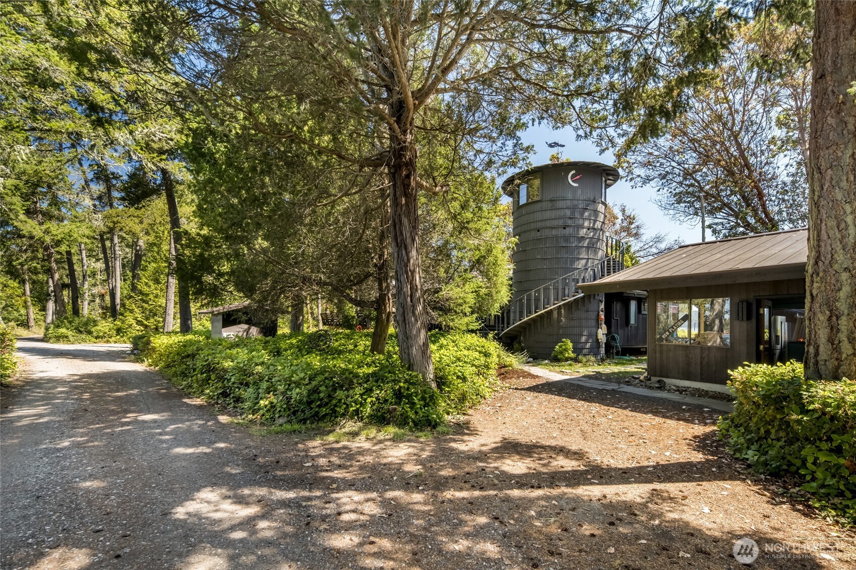 512 Broken Point Road Property Photo 14