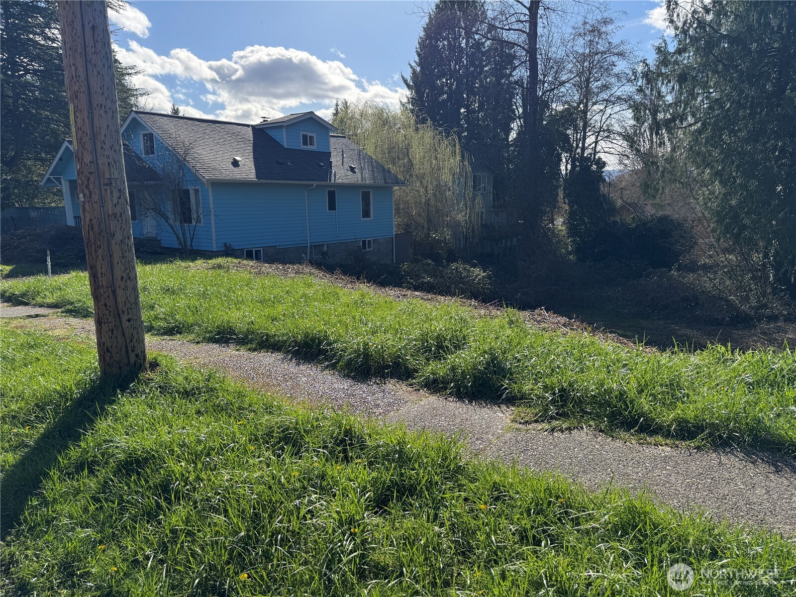 1067 Central Avenue Property Photo 2