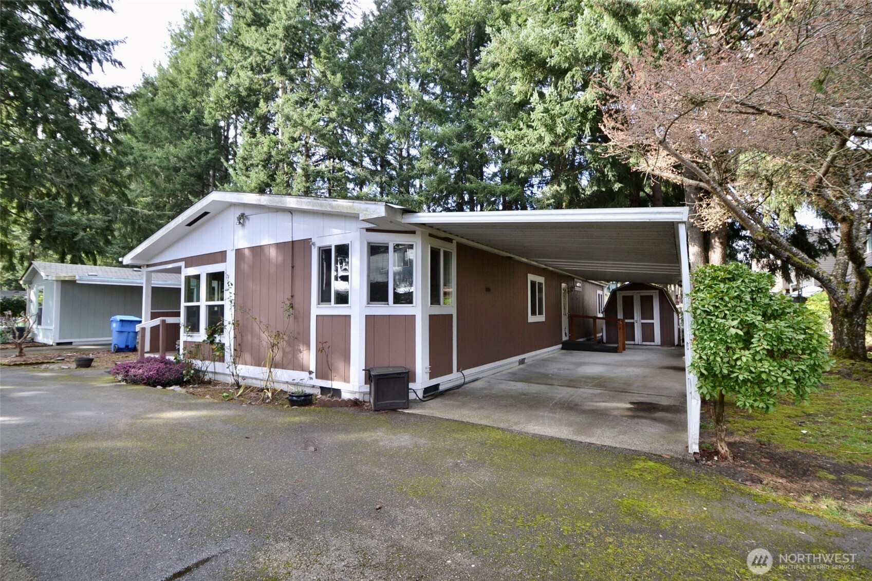 5250 College Street 19 Property Photo 3