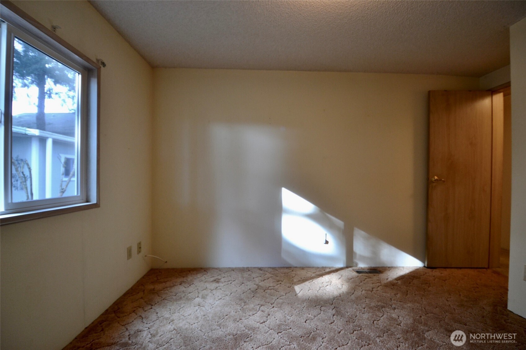 5250 College Street 19 Property Photo 27