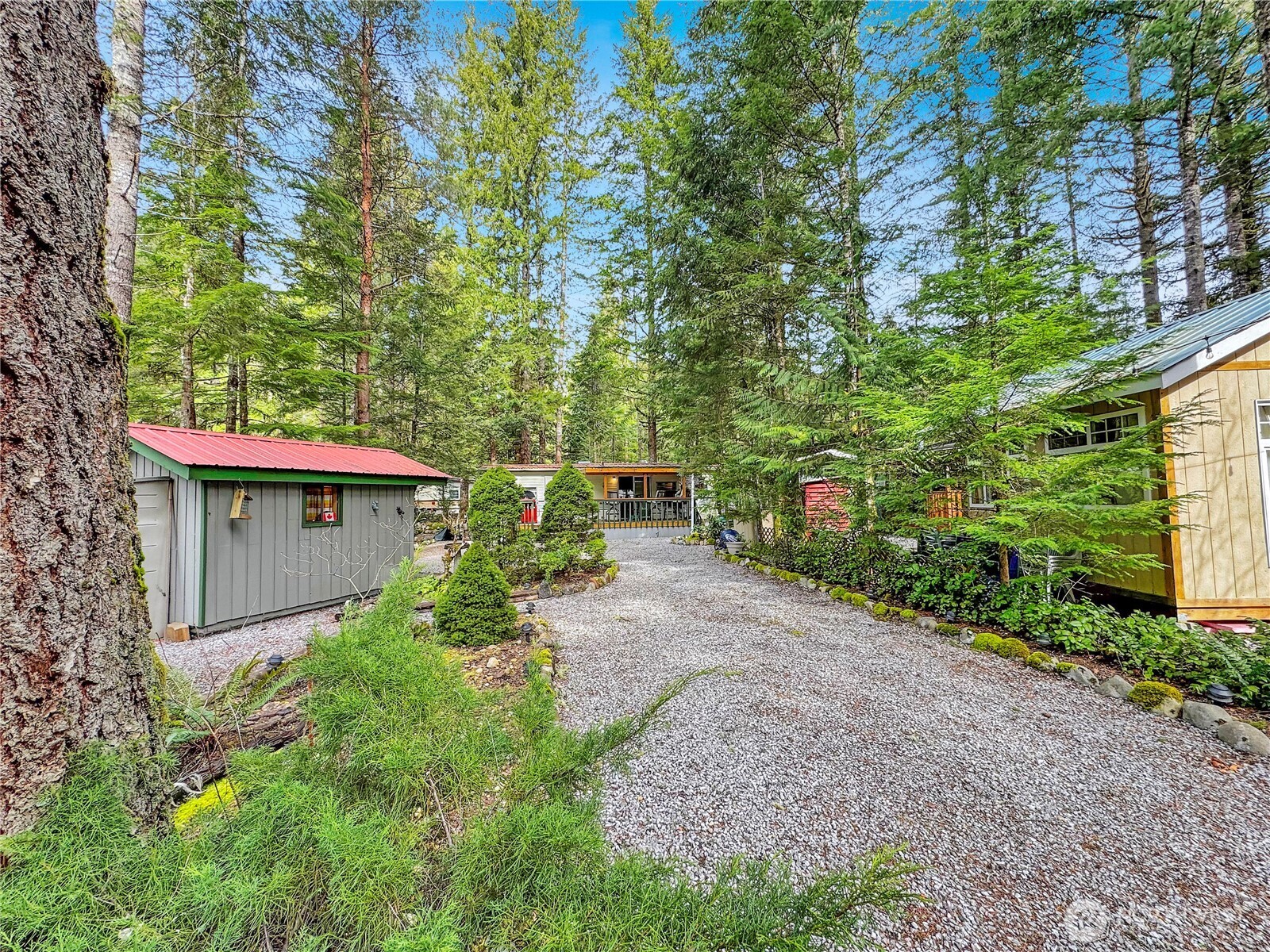 21 Drial Loop Property Photo 2