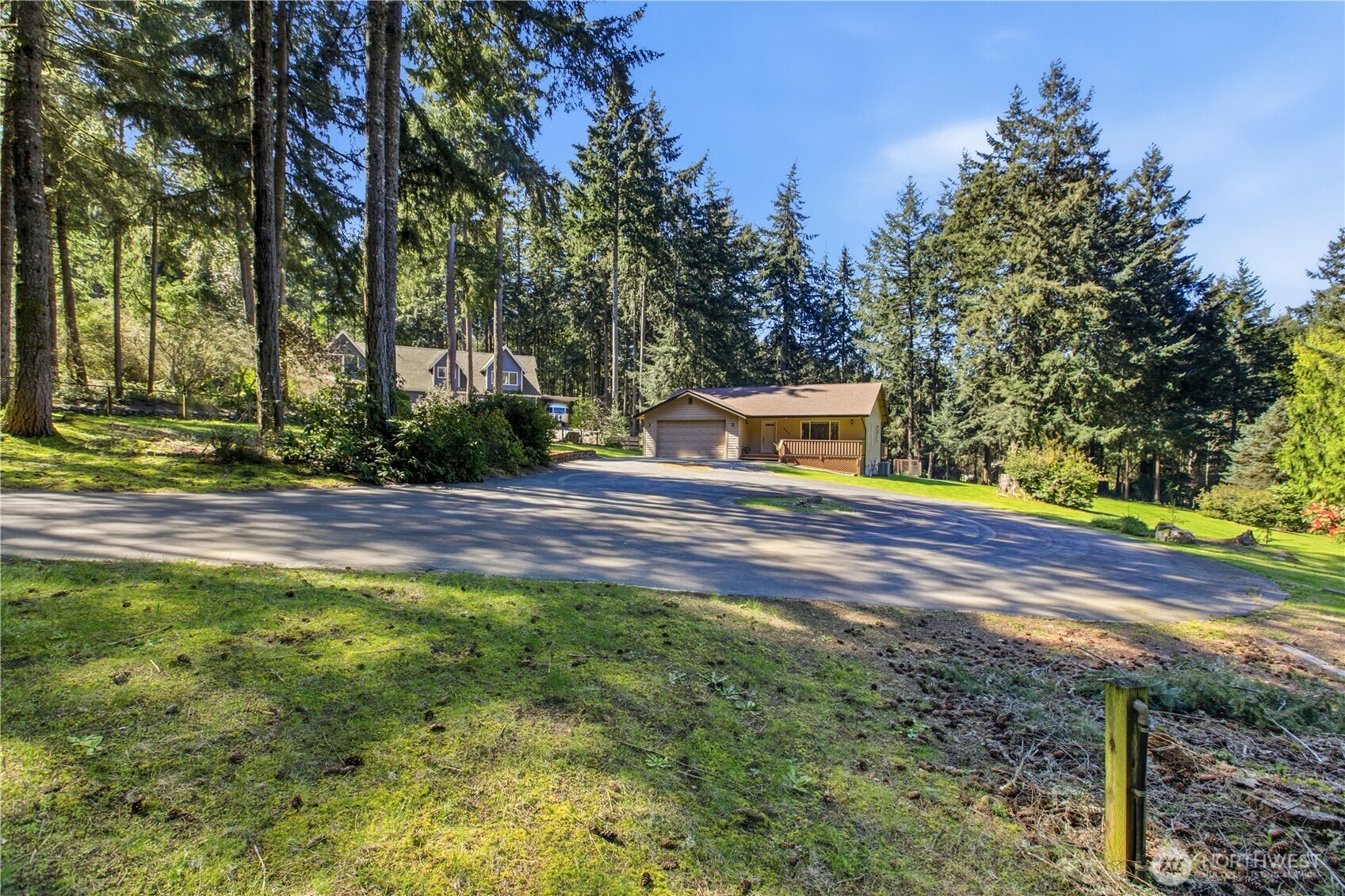 827 Illahee Drive Property Photo 1
