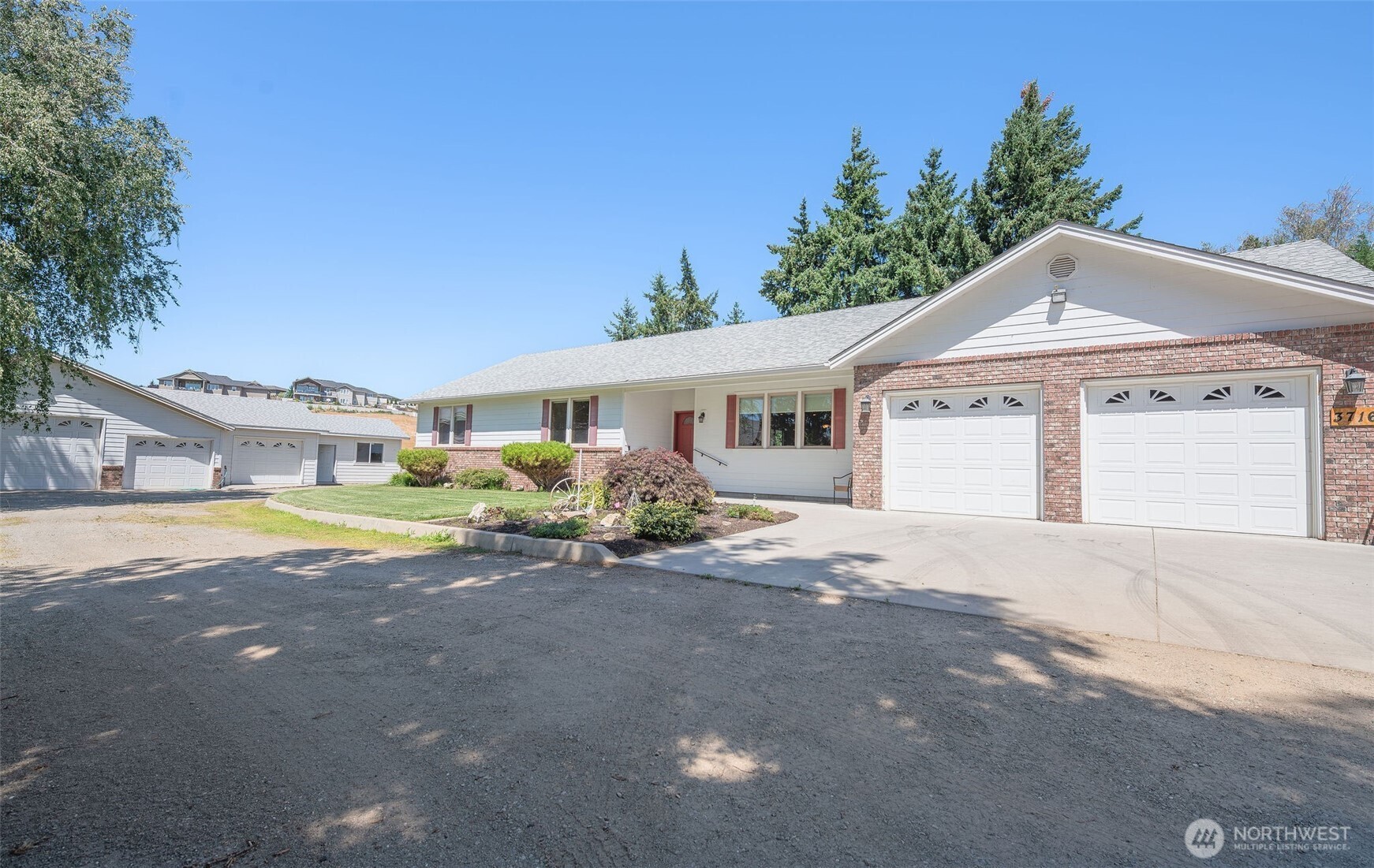 3716 Knowles Road Property Photo 1
