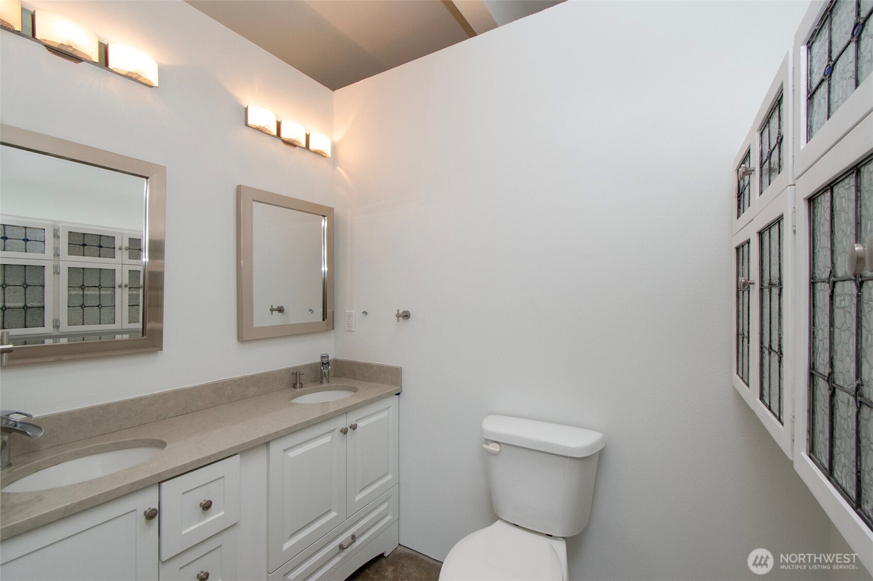 1920 W 4th Street Property Photo 19