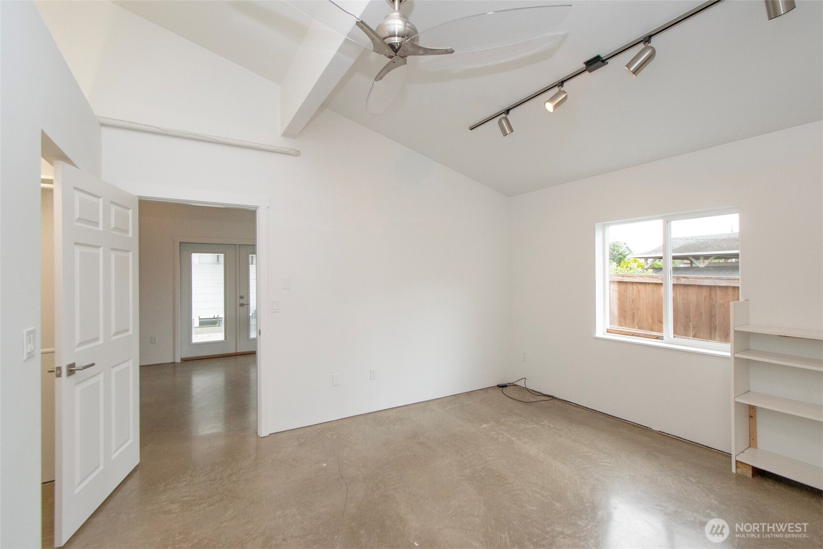 1920 W 4th Street Property Photo 26