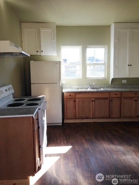 307 N E Street Property Photo 14