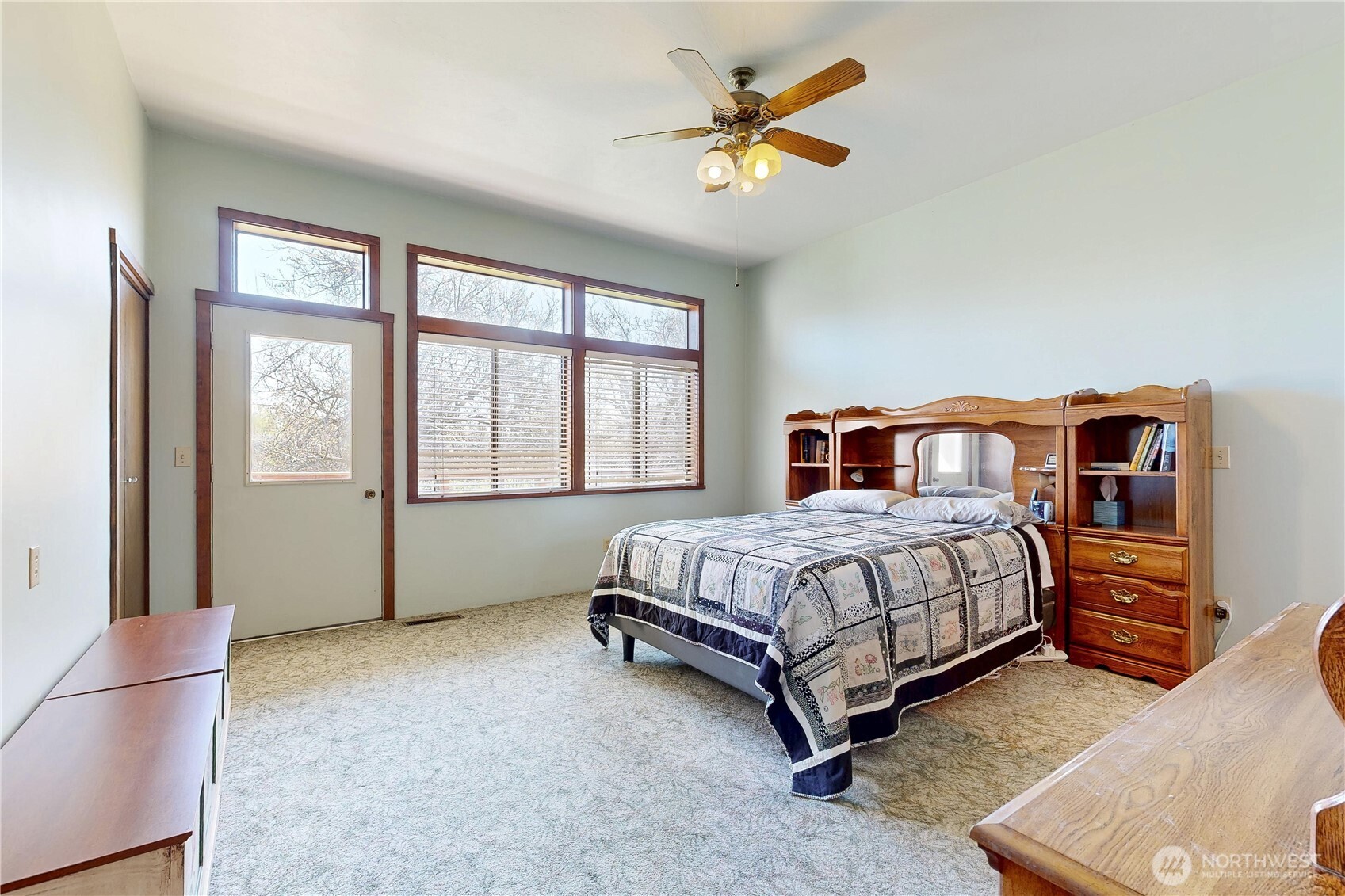457 Prospect Avenue Property Photo 17