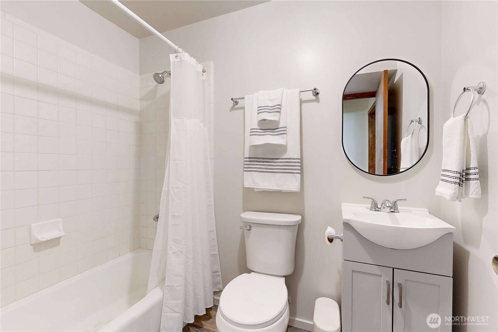 457 Prospect Avenue Property Photo 29