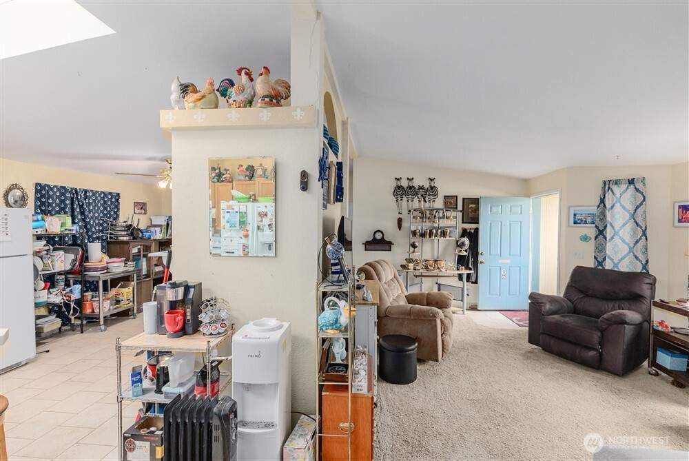 201 W Oakview Avenue 15 Property Photo 8