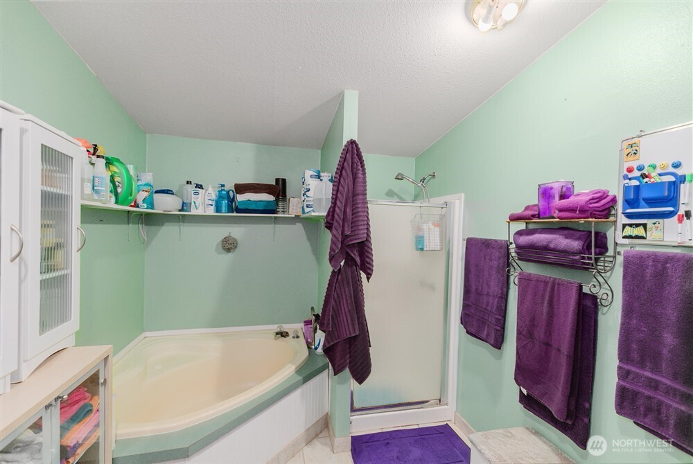 201 W Oakview Avenue 15 Property Photo 13