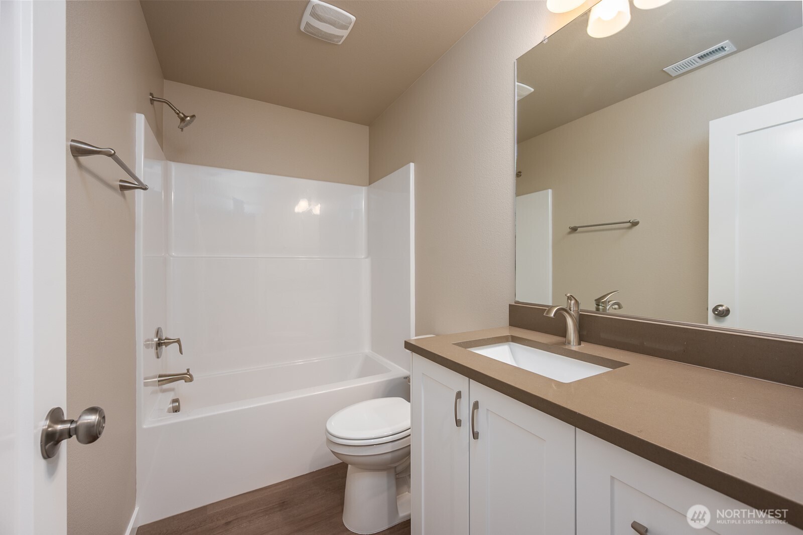 123 E 9th Avenue 57 Property Photo 15