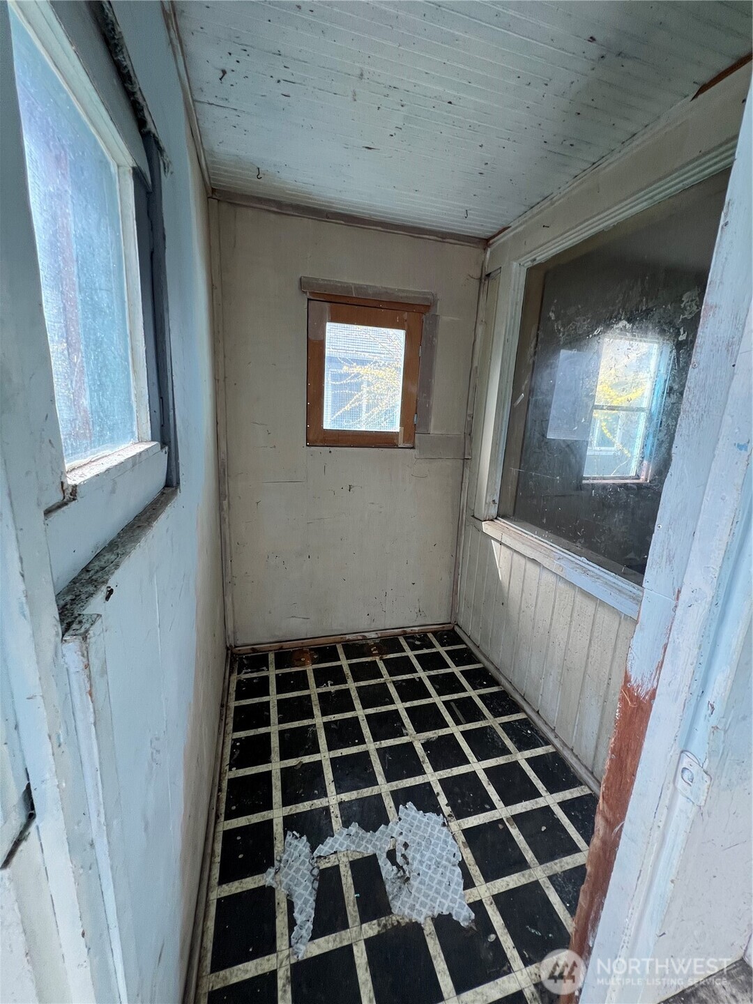 131 17th Avenue Property Photo 5