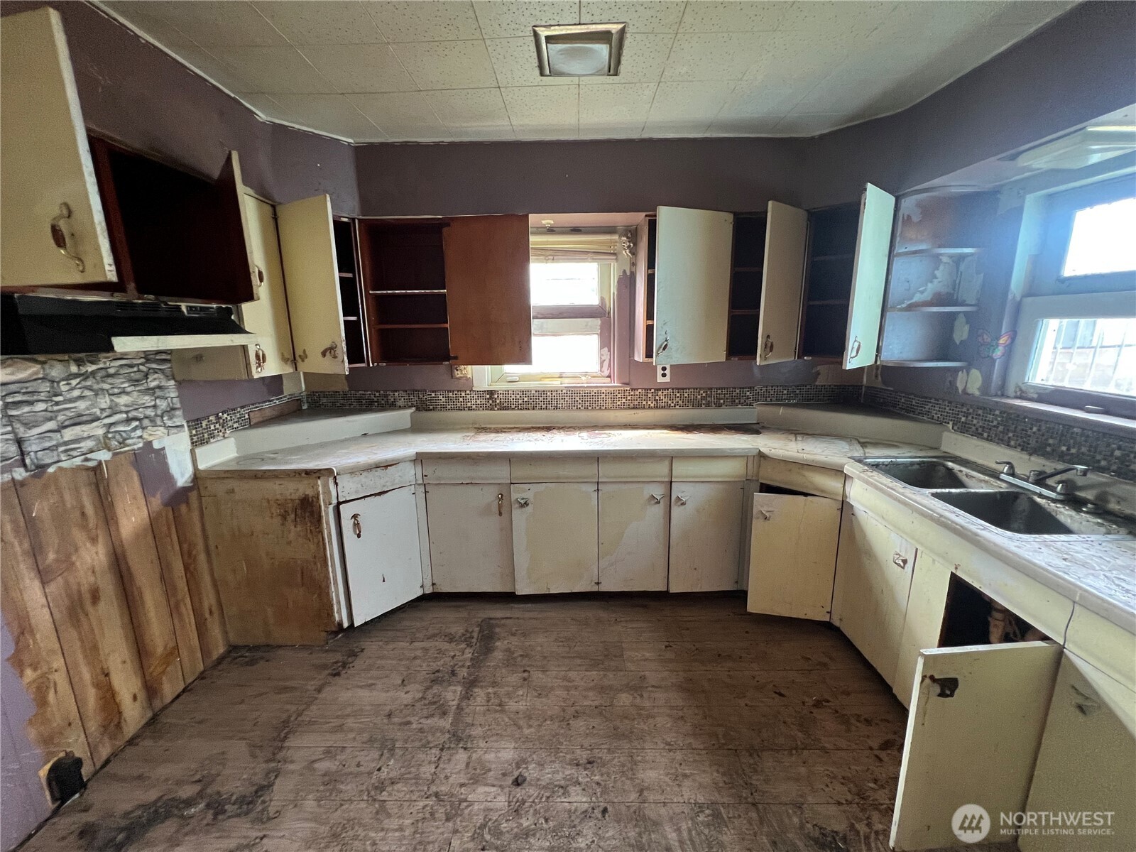 131 17th Avenue Property Photo 14