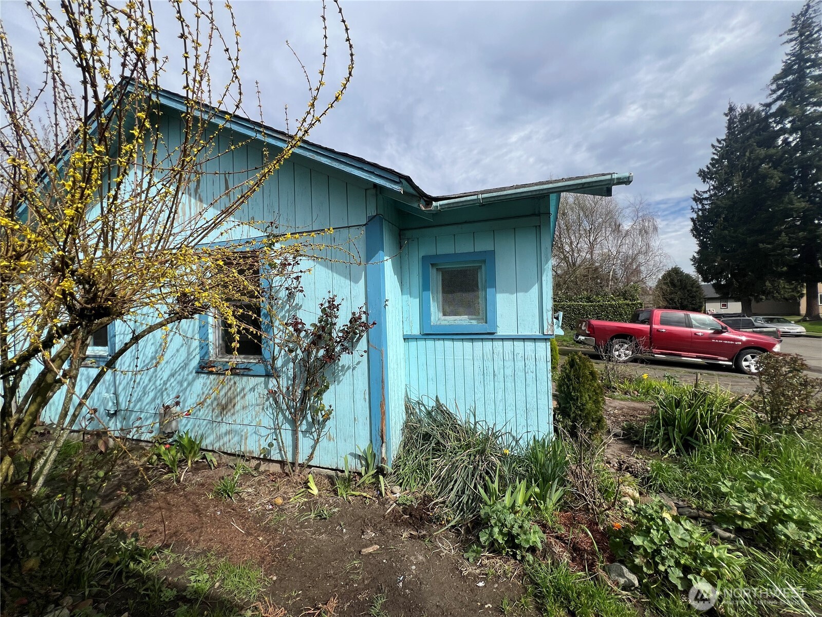 131 17th Avenue Property Photo 27