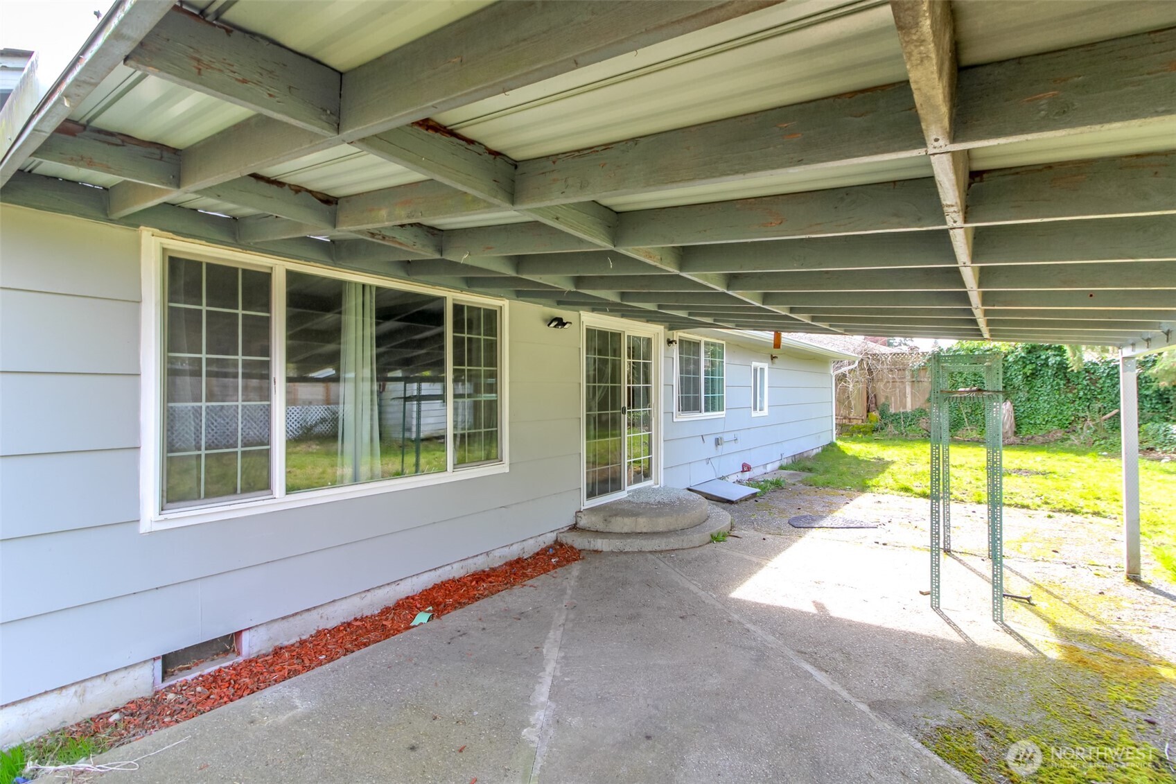 1317 Stillwell Street Property Photo 8