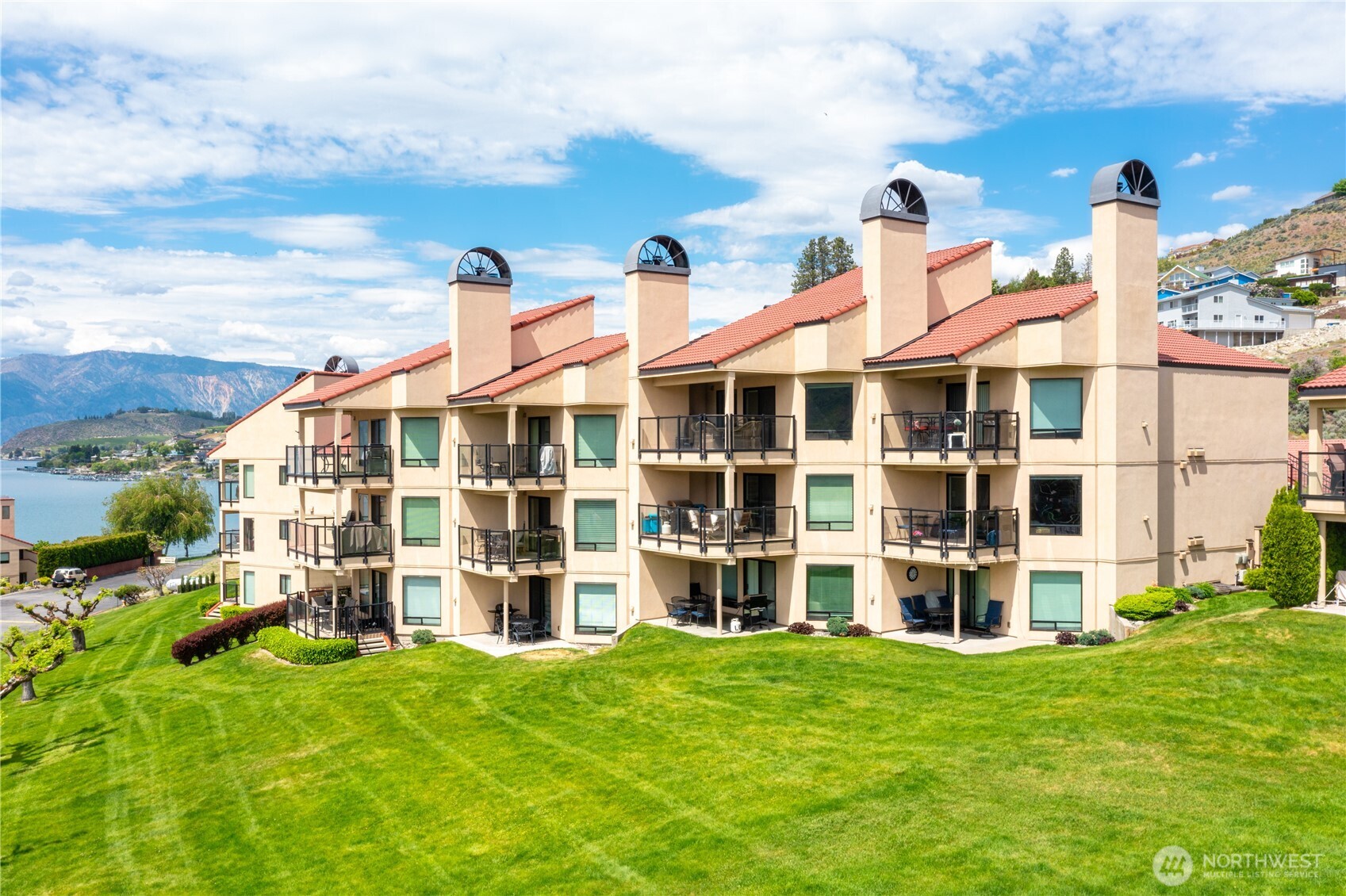 100 Lake Chelan Shores Drive 18-5 Property Photo 3