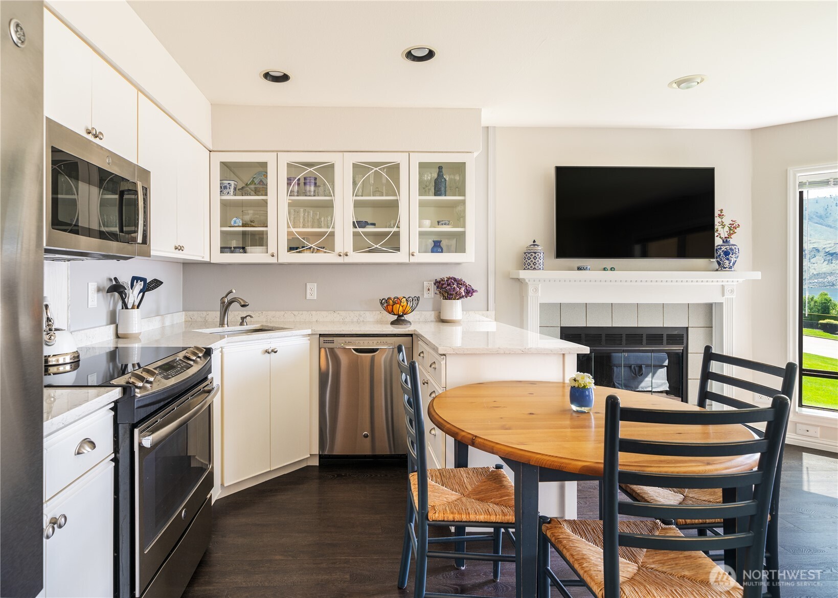 100 Lake Chelan Shores Drive 18-5 Property Photo 9