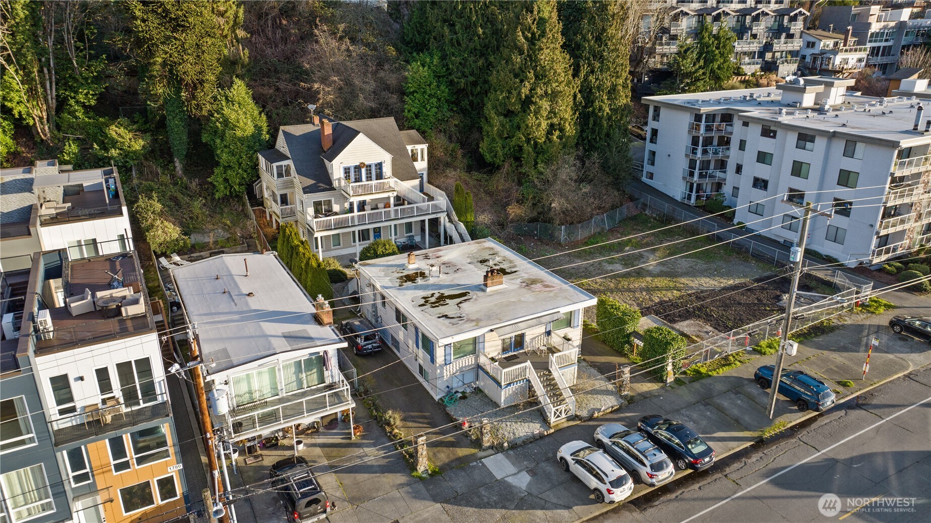 1788 Alki Avenue Property Photo 1