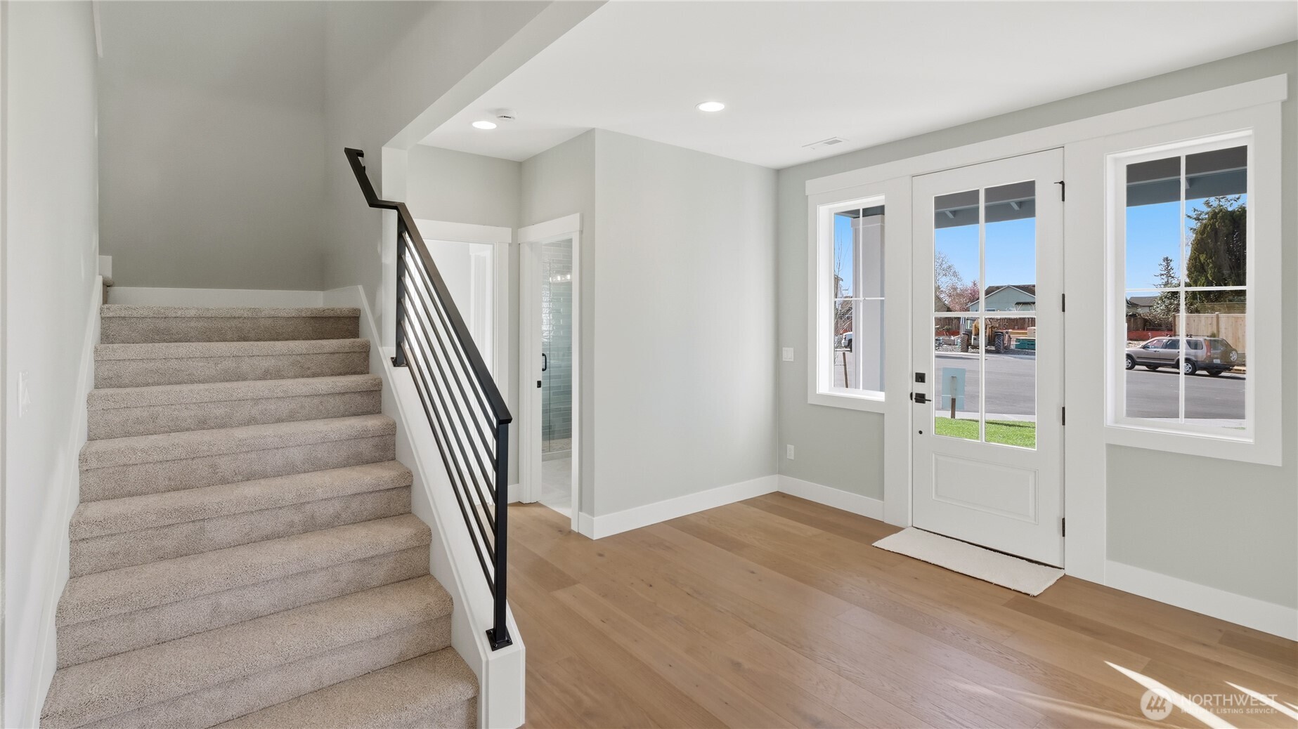 3525 173rd Place Property Photo 3