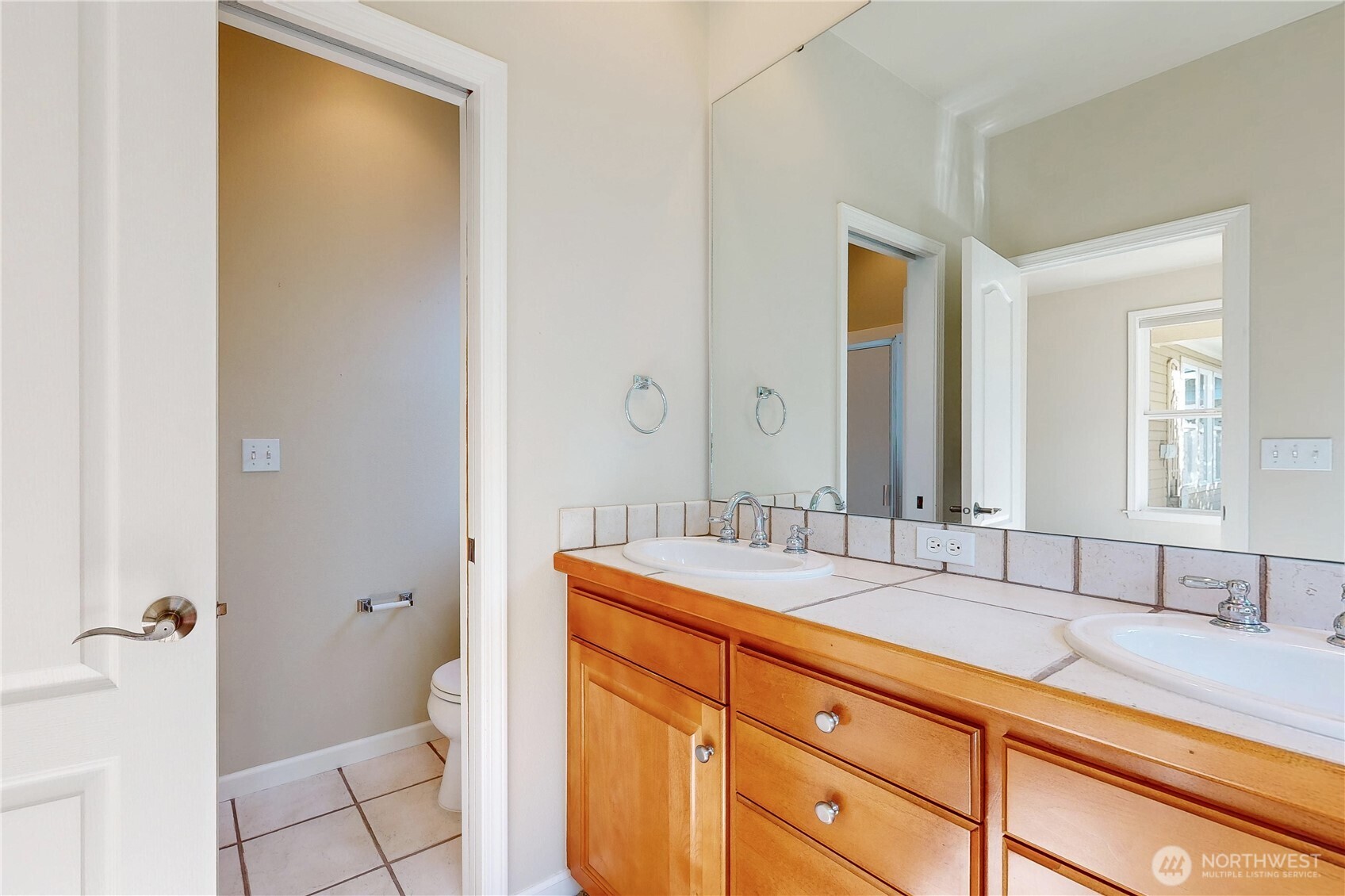 950 Se Creekside Drive Property Photo 16