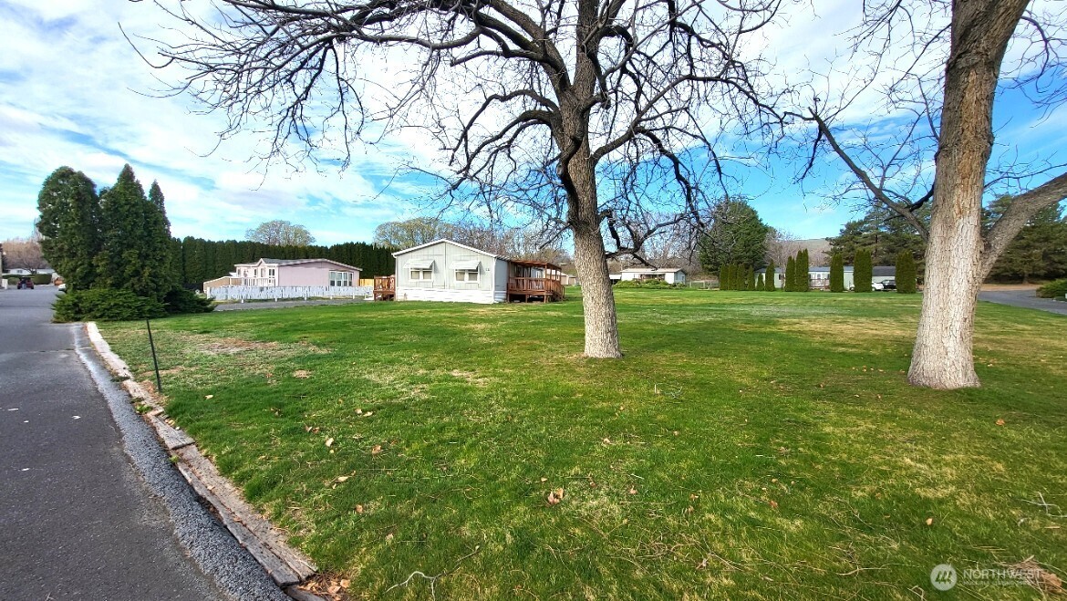 2285 Basin Street 12 Property Photo 5