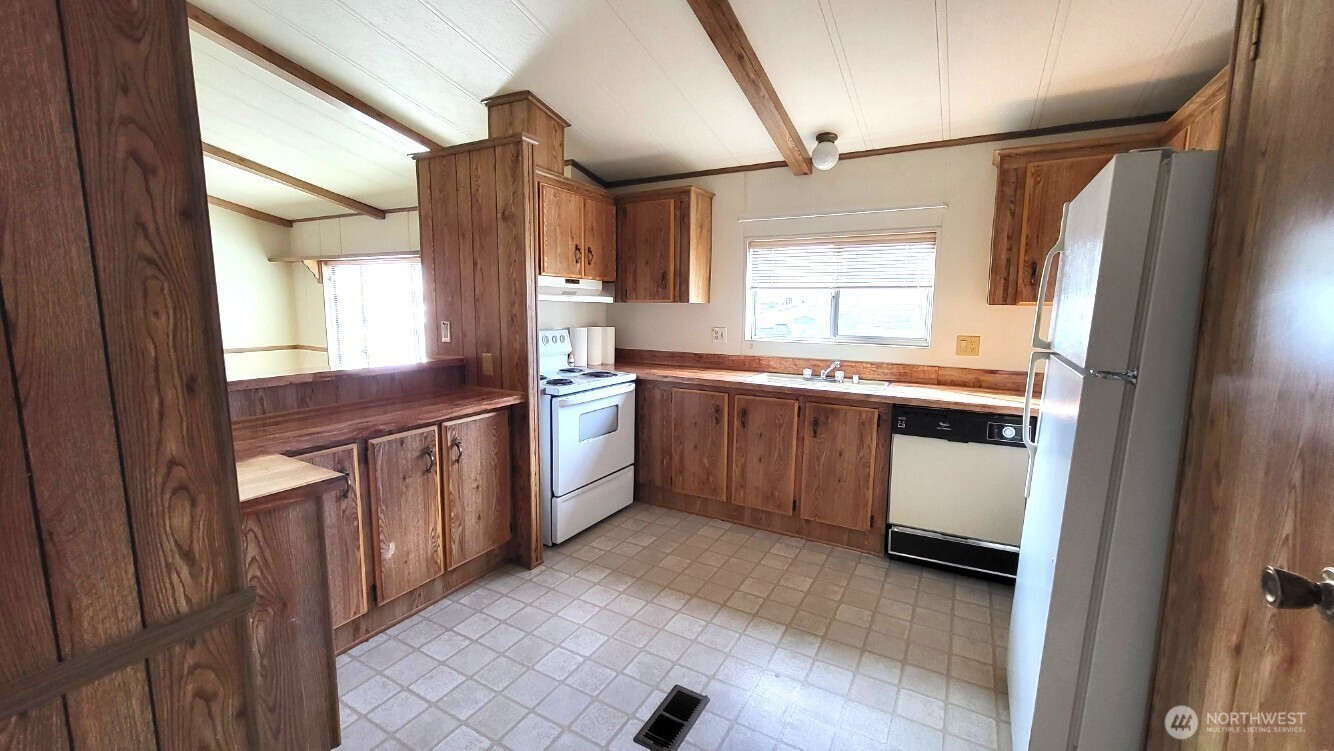 2285 Basin Street 12 Property Photo 14