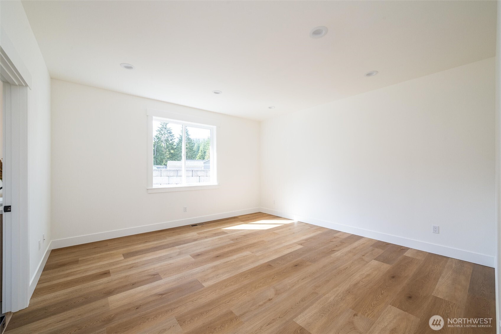 6317 Winchester Way Property Photo 11
