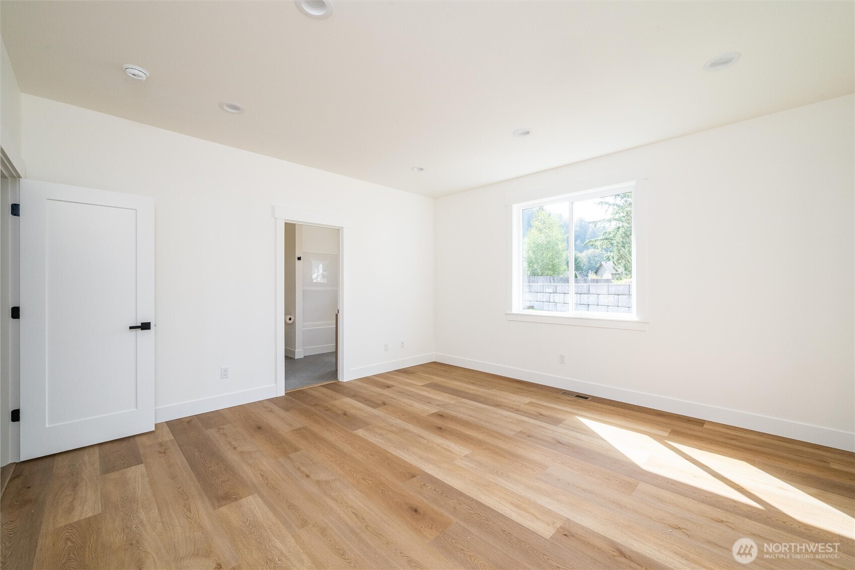 6317 Winchester Way Property Photo 12