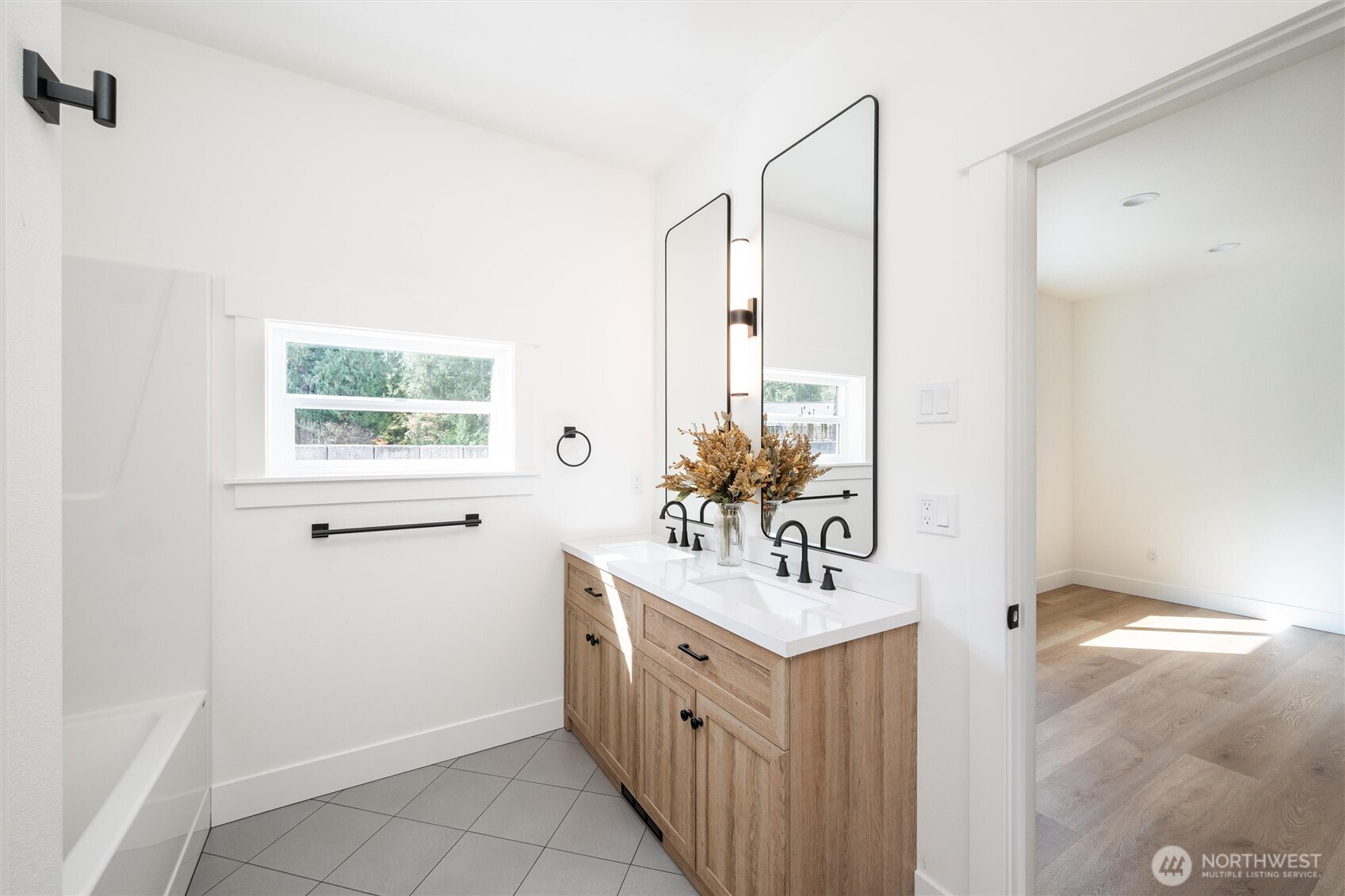 6317 Winchester Way Property Photo 13