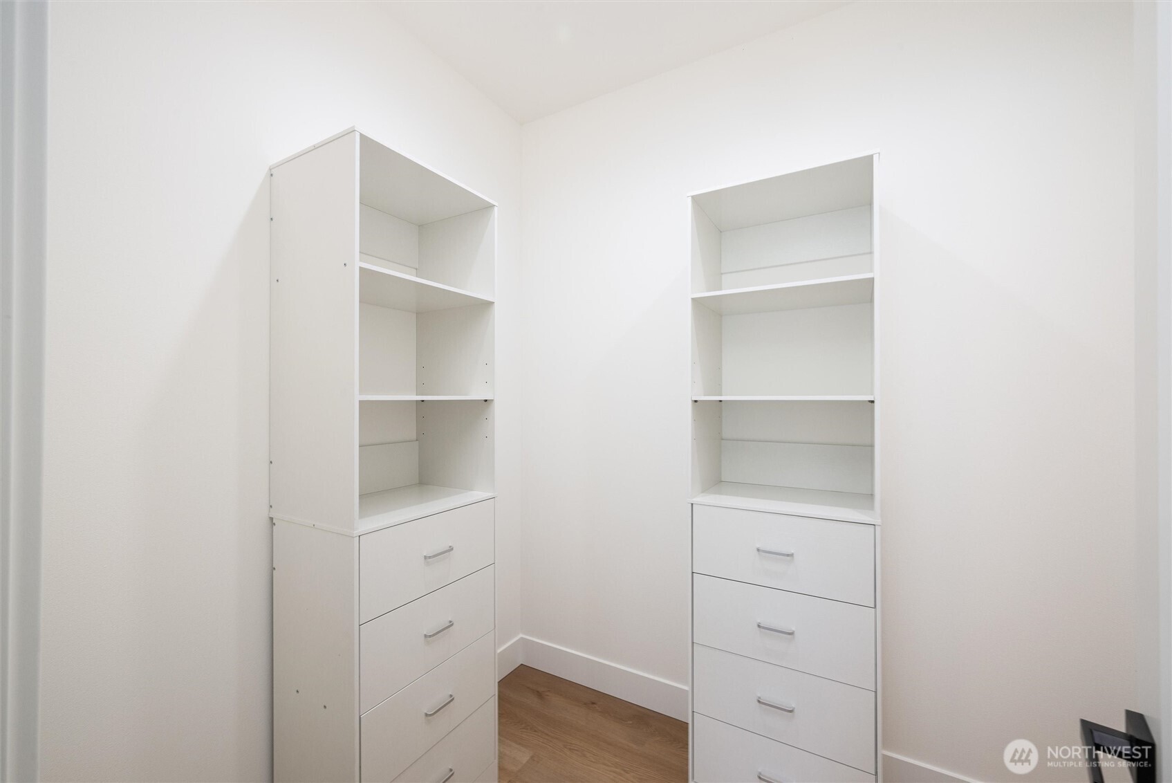 6317 Winchester Way Property Photo 15