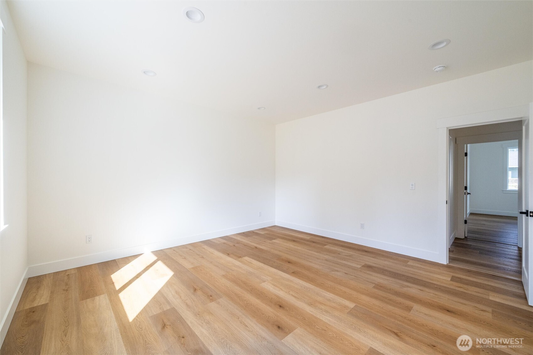 6317 Winchester Way Property Photo 17