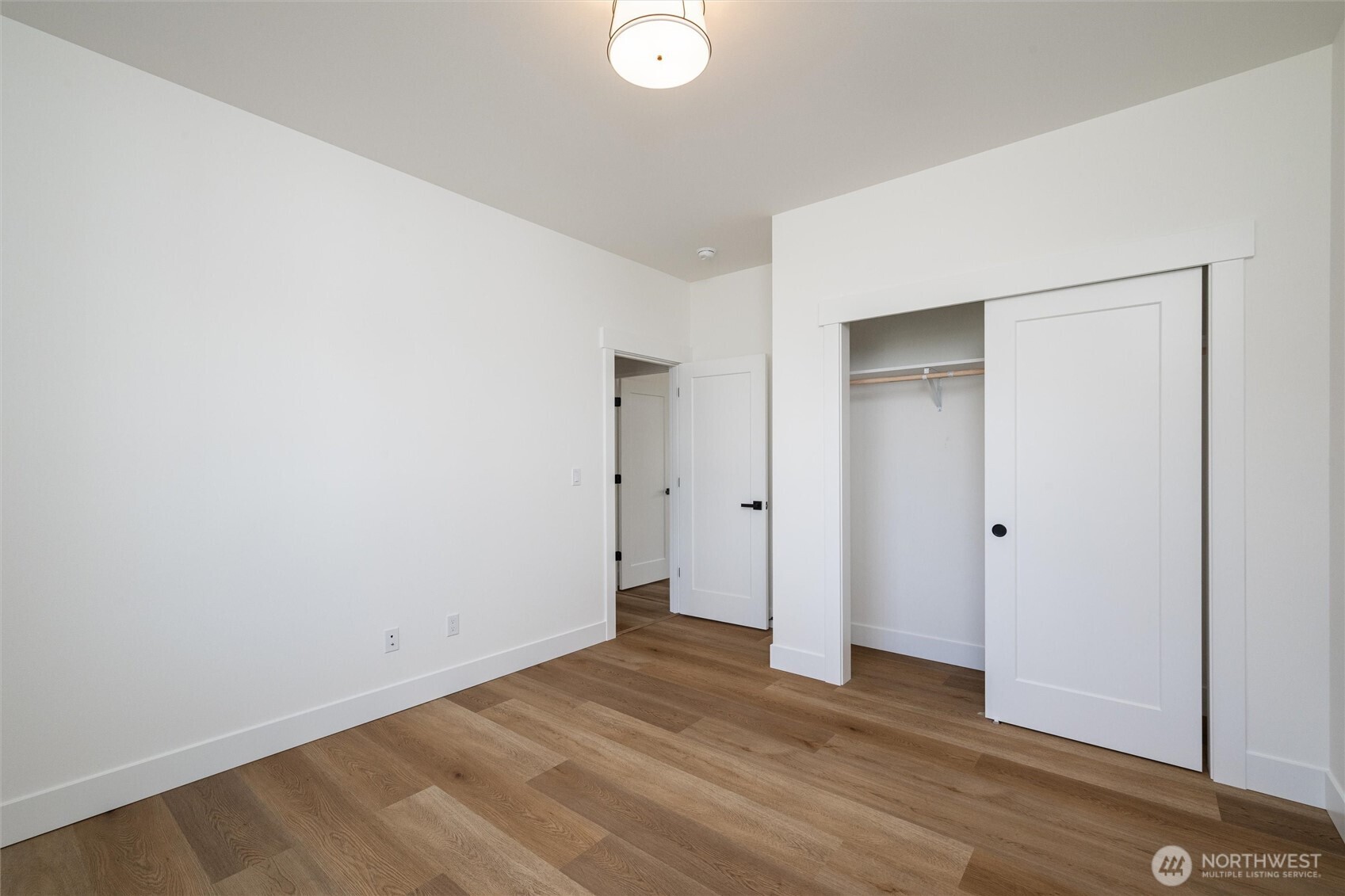 6317 Winchester Way Property Photo 20